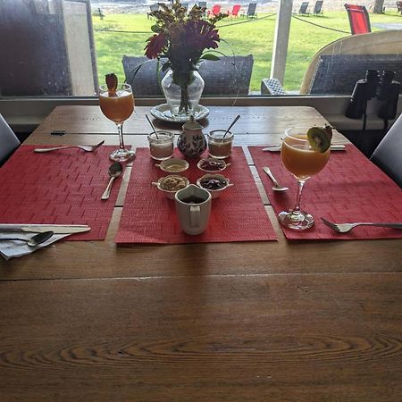 Auberge Les Blancs Moutons Saint-Laurent-de-l'ile d'Orleans Zewnętrze zdjęcie