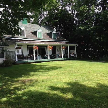 Auberge Les Blancs Moutons Saint-Laurent-de-l'ile d'Orleans Zewnętrze zdjęcie