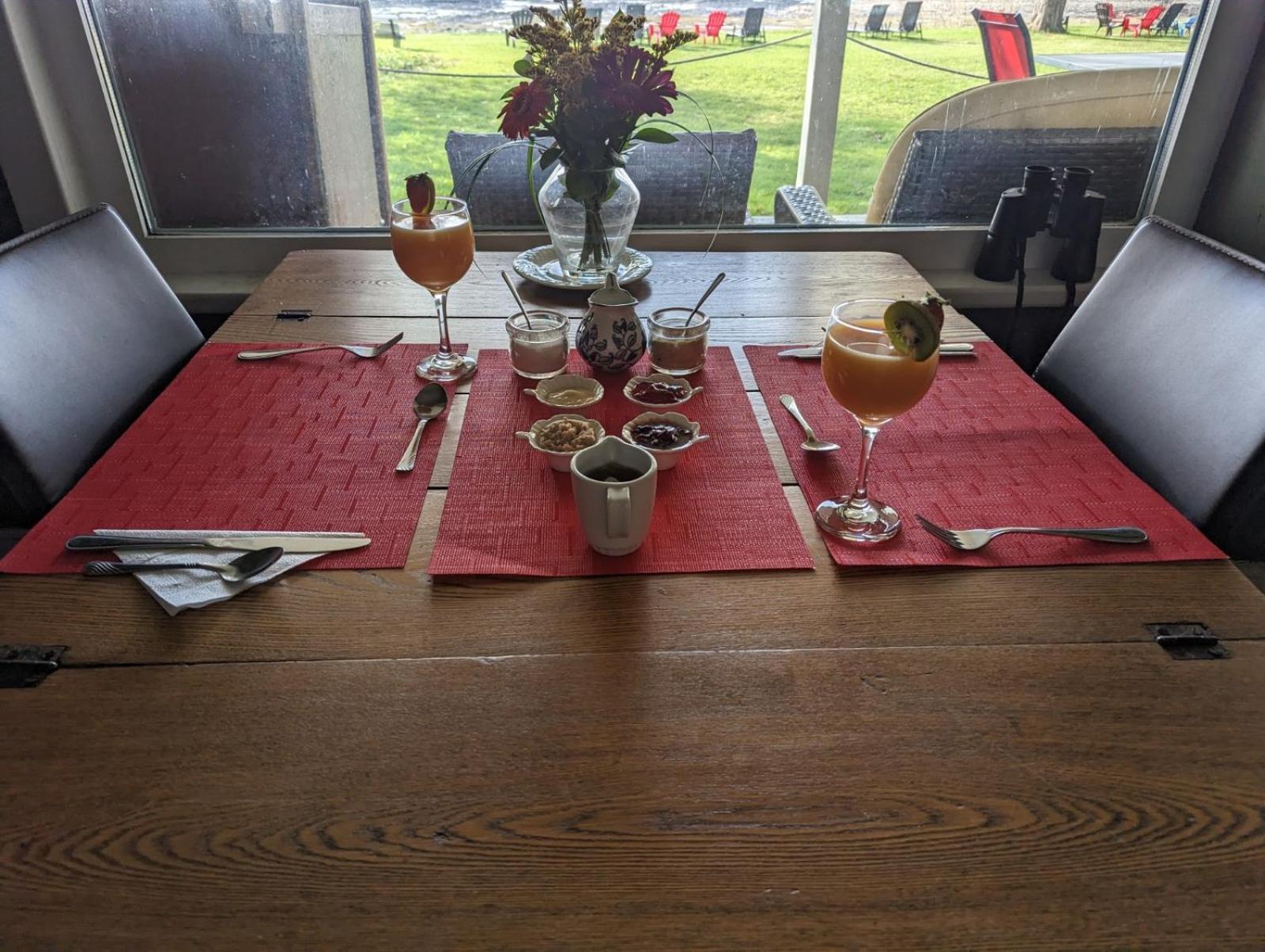 Auberge Les Blancs Moutons Saint-Laurent-de-l'ile d'Orleans Zewnętrze zdjęcie