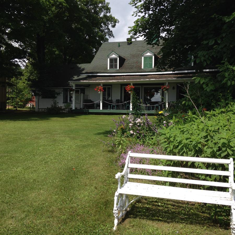 Auberge Les Blancs Moutons Saint-Laurent-de-l'ile d'Orleans Zewnętrze zdjęcie