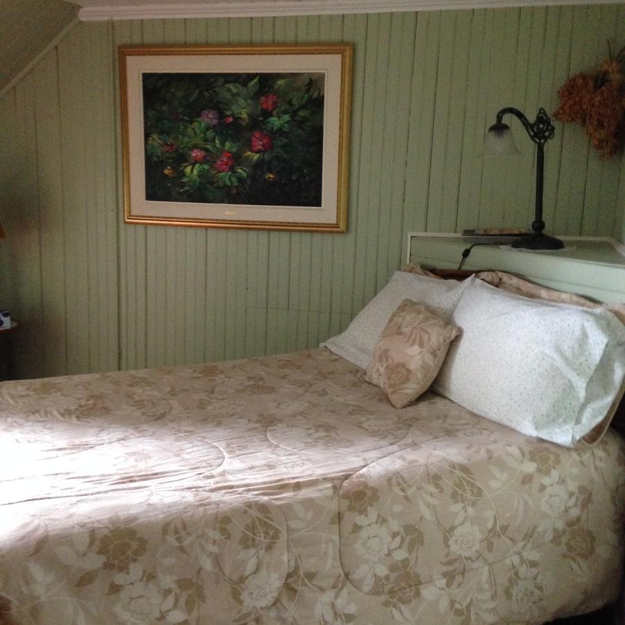 Auberge Les Blancs Moutons Saint-Laurent-de-l'ile d'Orleans Zewnętrze zdjęcie